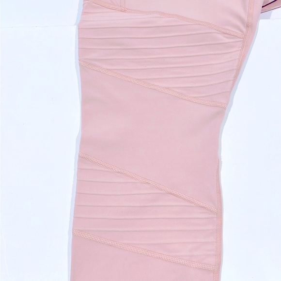 Athleta Inclination Moto Tights. Orchid pink, textured leg Size Large - Picture 7 of 10